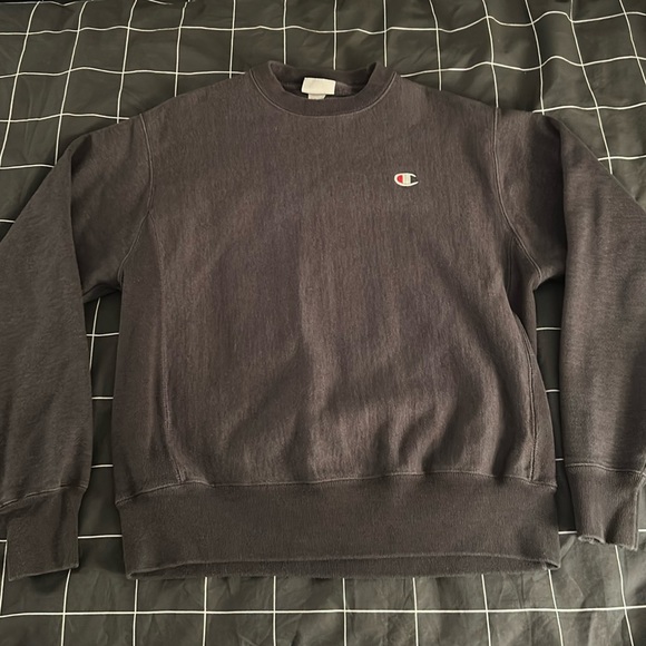 Champion reverse weave crewneck (unisex) ☑️ - Picture 1 of 5